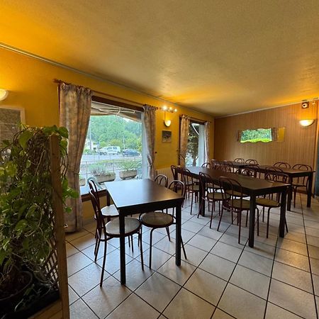 Symp'Hotel Nivolas-Vermelle Экстерьер фото